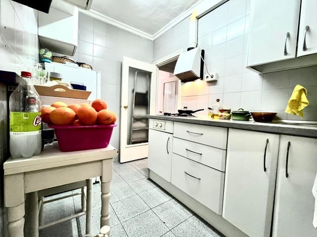 2 soveværelse Lejlighed til salg i Málaga by - € 205.000 (Ref: 9648237)