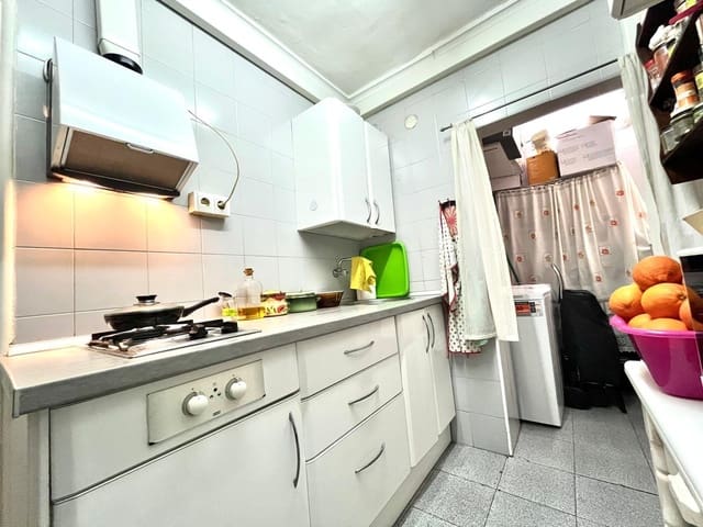 2 soveværelse Lejlighed til salg i Málaga by - € 205.000 (Ref: 9648237)