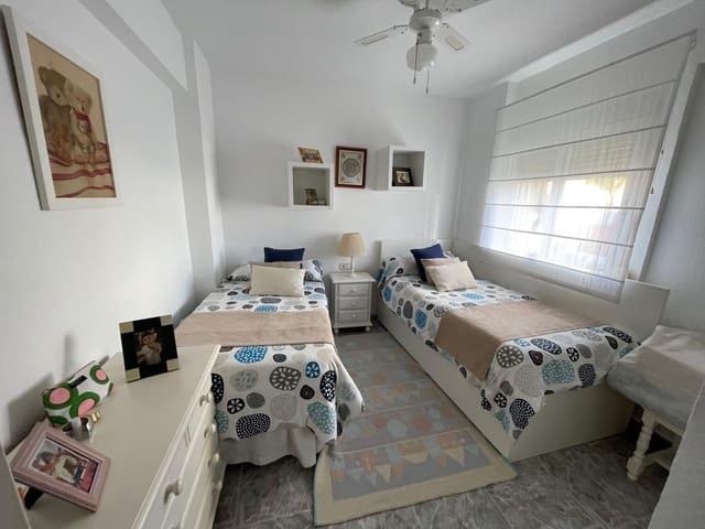 2 soverom Leilighet til salgs i Puerto Marina, Benalmádena - € 389 000 (Ref: 9648239)