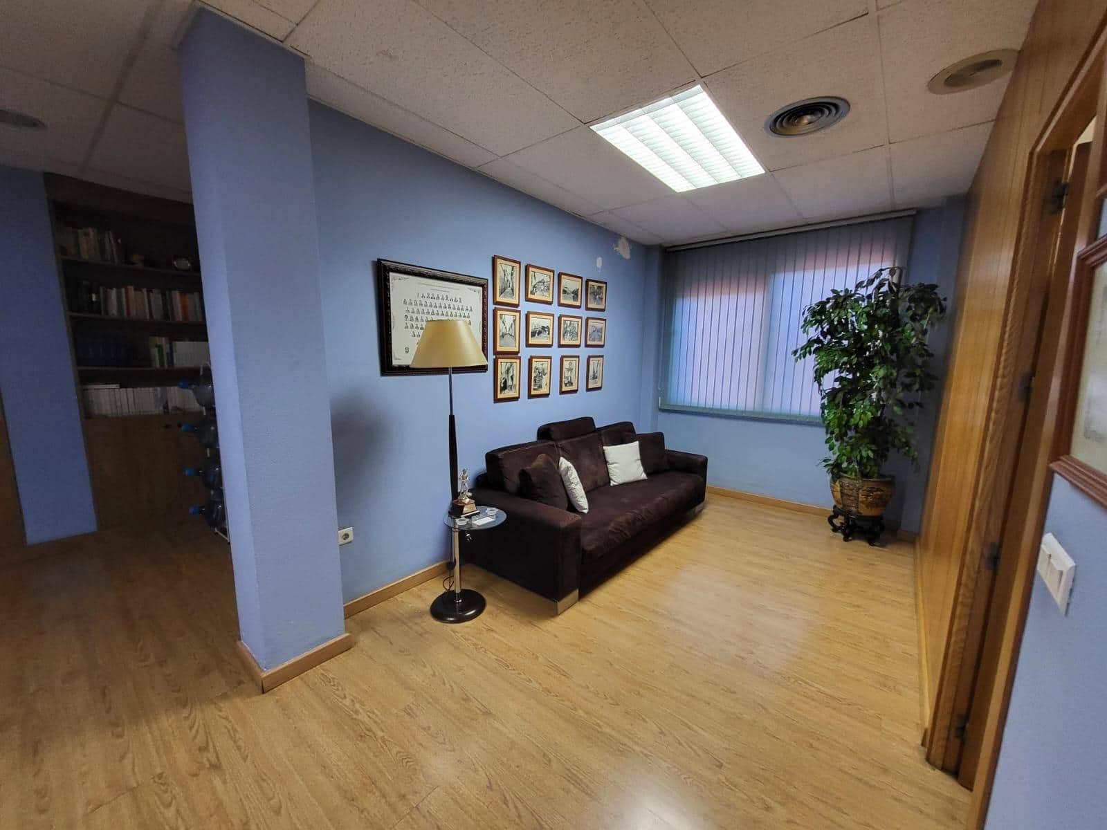 4 quarto Comercial para arrendar em Malaga cidade - 2 750 € (Ref: 9656174)