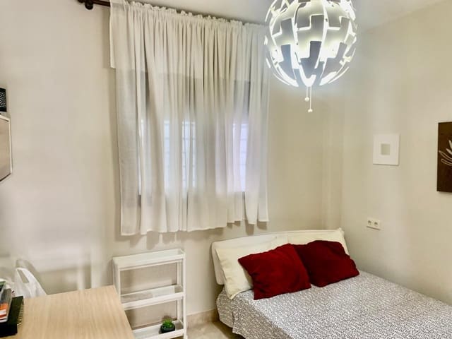 2 slaapkamer Flat te koop in Riviera del Sol, Mijas met zwembad garage - € 298.000 (Ref: 9659506)