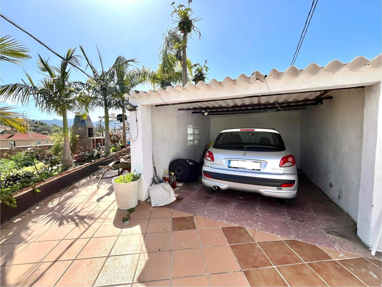 4 slaapkamer Villa te koop in Malaga stad - € 370.000 (Ref: 9712047)