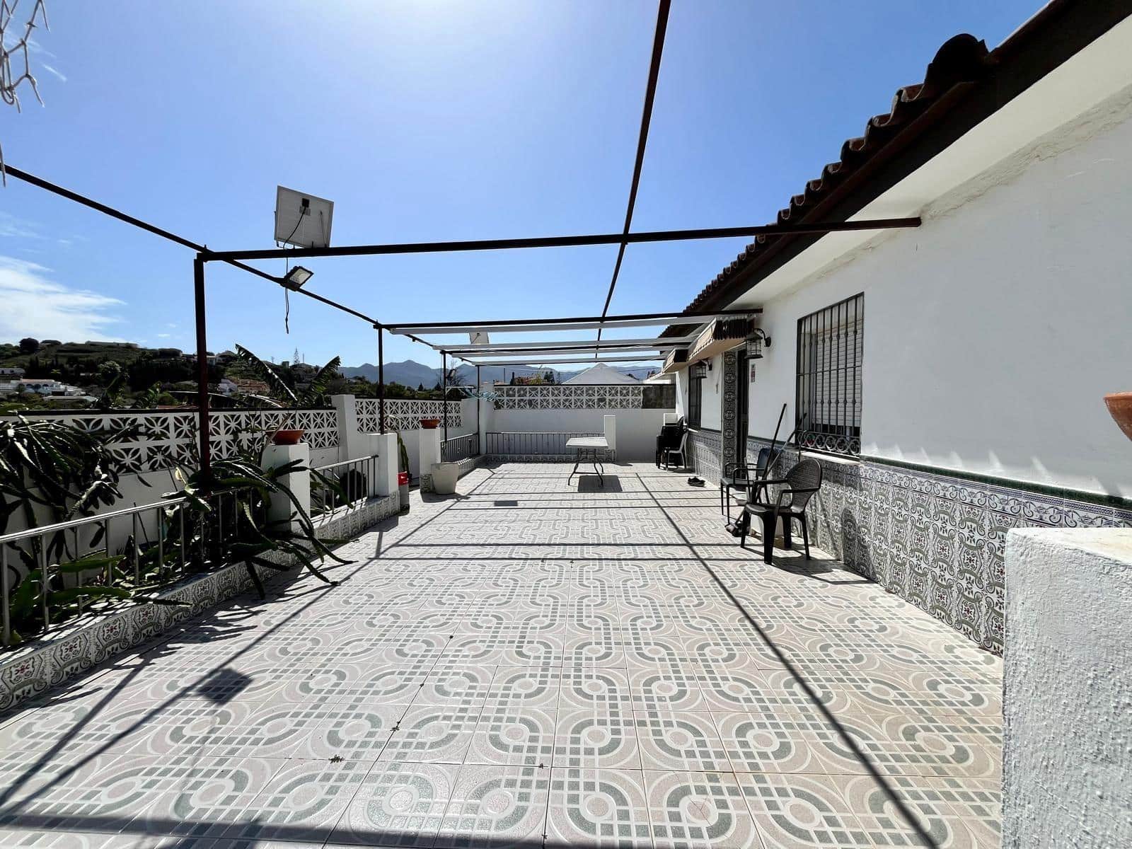 4 bedroom Villa for sale in Alhaurin de la Torre with pool - € 550,000 (Ref: 9712051)