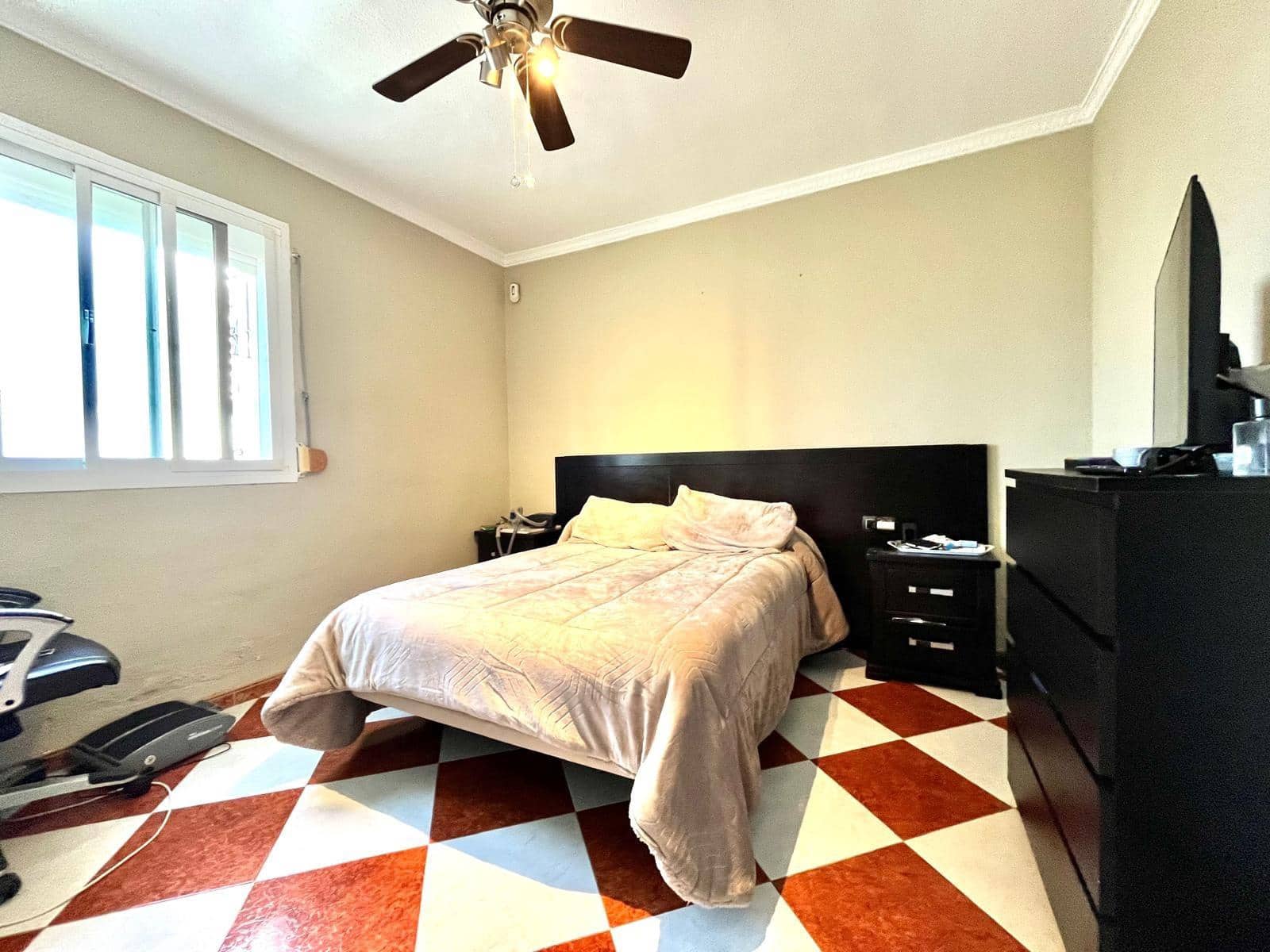 4 bedroom Villa for sale in Alhaurin de la Torre with pool - € 550,000 (Ref: 9712051)