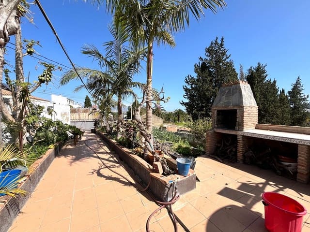 4 bedroom Villa for sale in Alhaurín de la Torre with pool - € 550,000 (Ref: 9712051)