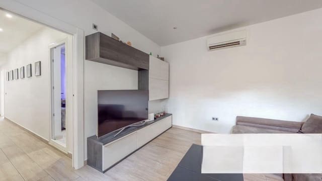 Piso de 4 habitaciones en Cártama en venta - 259.000 € (Ref: 9714993)