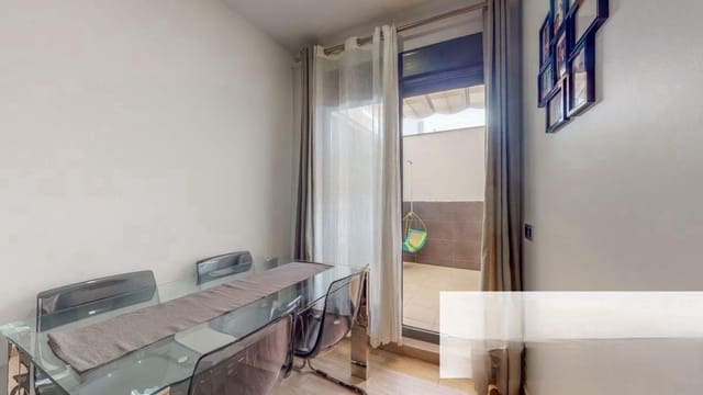 Piso de 4 habitaciones en Cártama en venta - 259.000 € (Ref: 9714993)