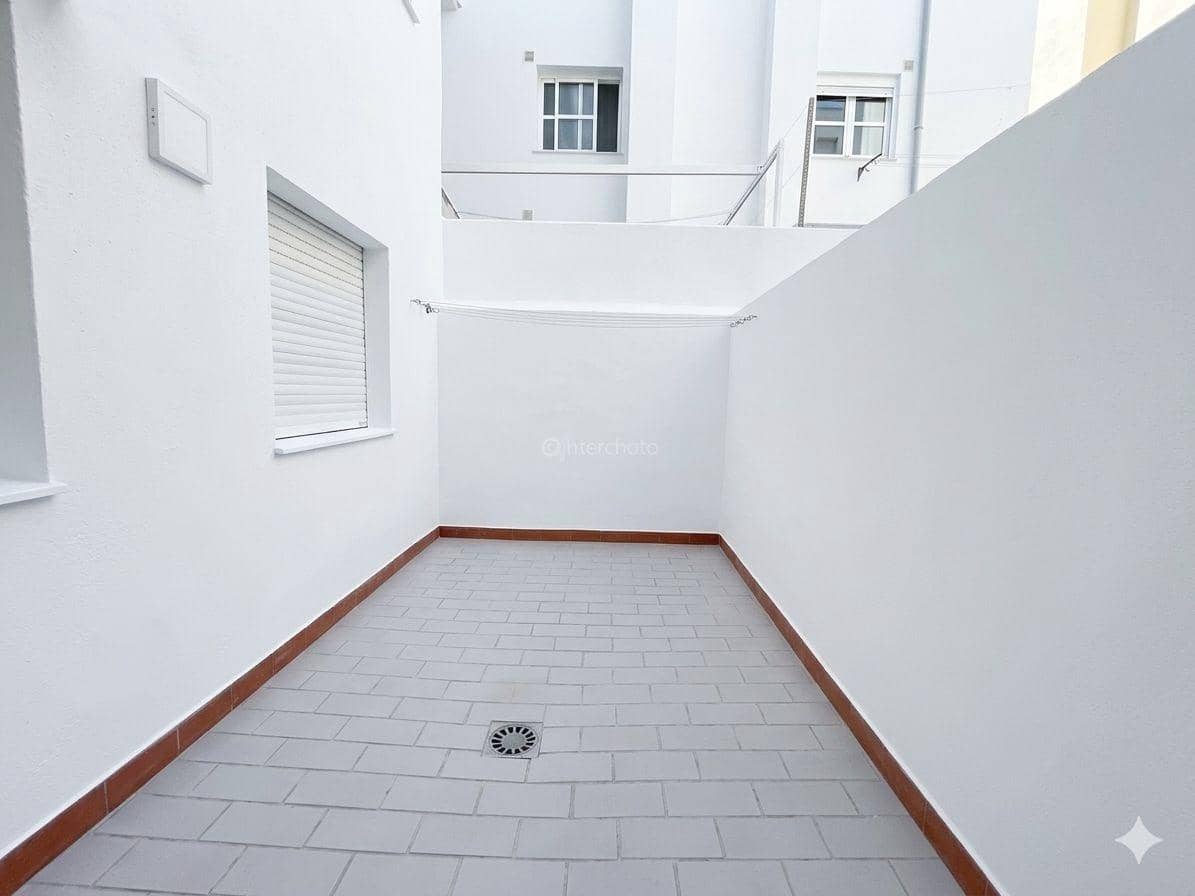 2 bedroom Flat for sale in Alhaurin de la Torre - € 266,000 (Ref: 9732206)