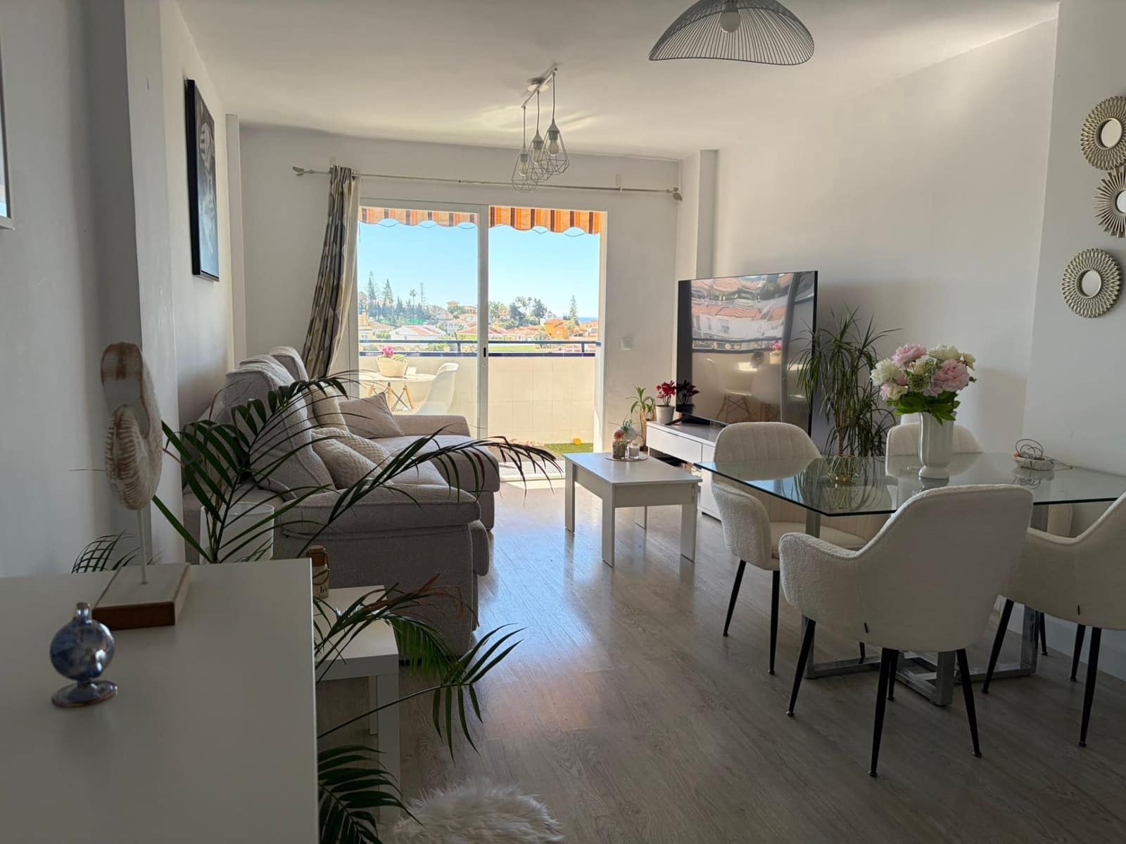 3 makuuhuone Asunto myytävänä paikassa Rincon de la Victoria mukana uima-altaan 
autotalli - 380 000 € (Ref: 9752117)