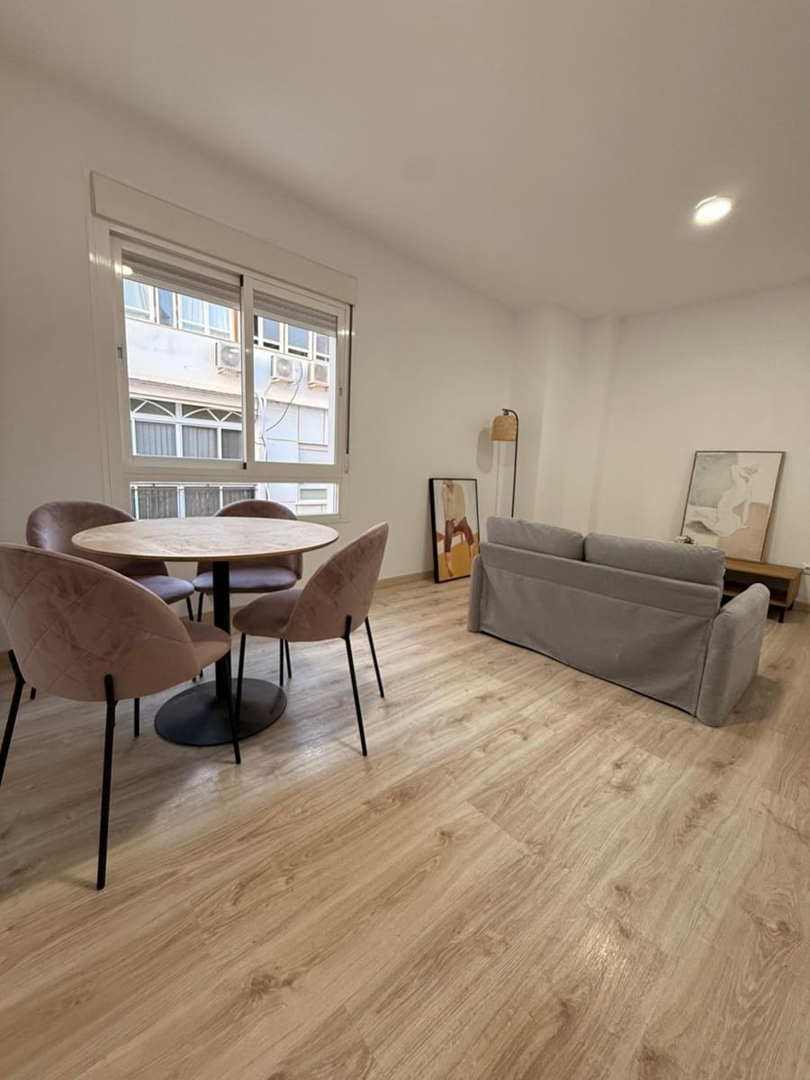 Piso de 1 habitación en Málaga ciudad en venta con garaje - 230.000 € (Ref: 9778251)