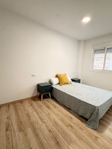 Piso de 1 habitación en Parque Victoria Eugenia, Málaga ciudad en venta con garaje - 230.000 € (Ref: 9778251)