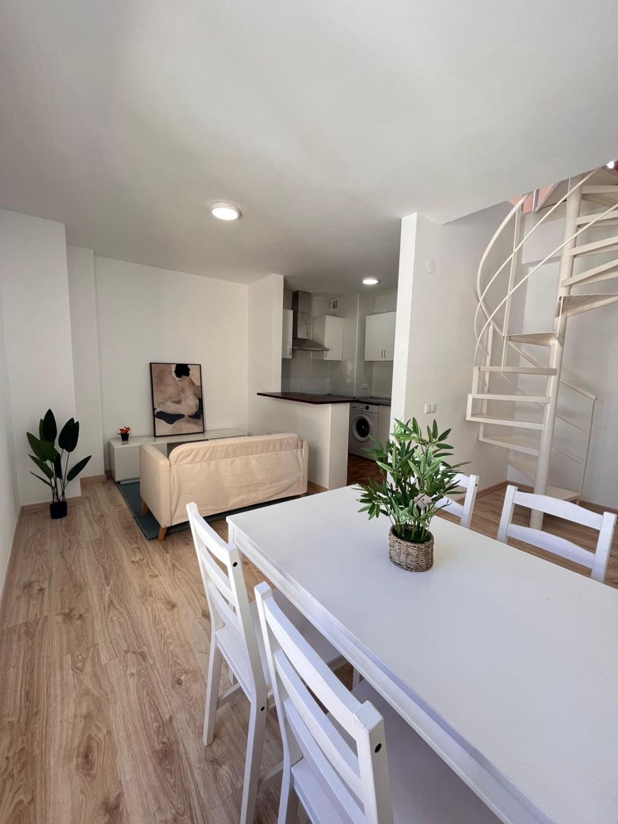 2 sovrum Takvåning till salu i Malaga stad med garage - 330 000 € (Ref: 9778252)