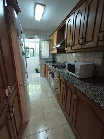 3 bedroom Flat for rent in Canillas de Aceituno with pool - € 600 (Ref: 9784519)