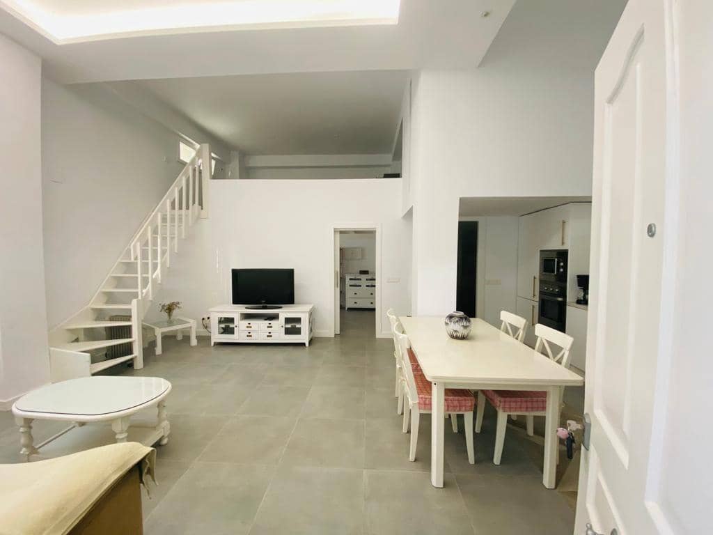 3 bedroom Beach Apartment for rent in Rincon de la Victoria with garage - € 2,000 (Ref: 9784520)