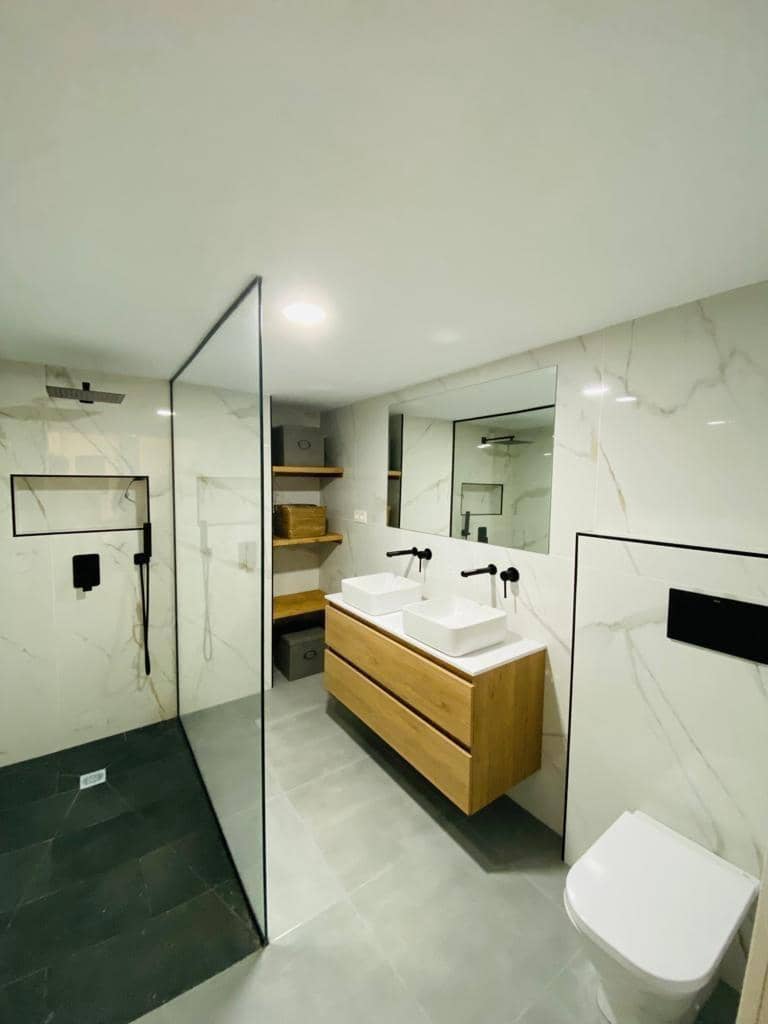 3 bedroom Beach Apartment for rent in Rincon de la Victoria with garage - € 2,000 (Ref: 9784520)