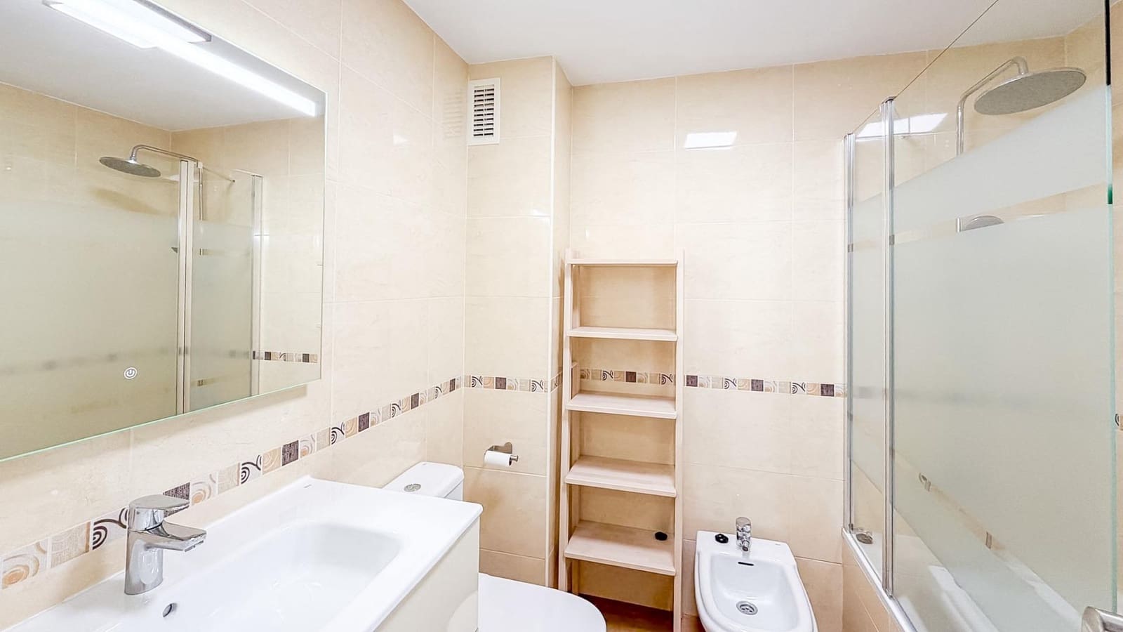 2 camera da letto Appartamento da affittare in Malaga citta con garage - 1.150 € (Rif: 9804375)