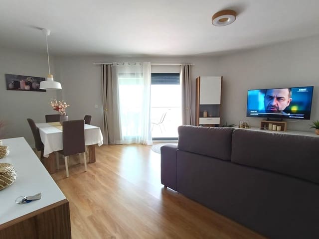 2 sypialnia Mieszkanie do wynajęcia w Rincón de la Victoria z basenem garażem - 1 700 € (Ref: 9820589)