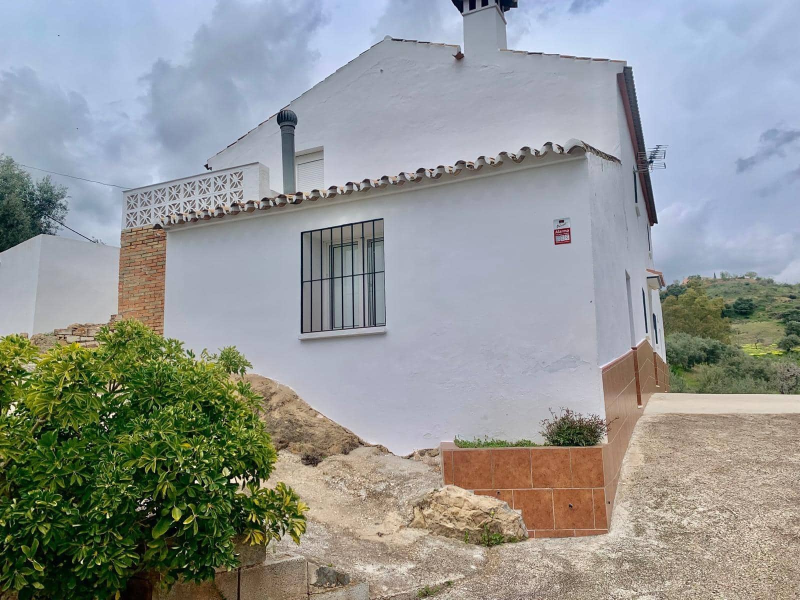 6 bedroom Finca/Country House for sale in Almogia with garage - € 320,000 (Ref: 9820593)