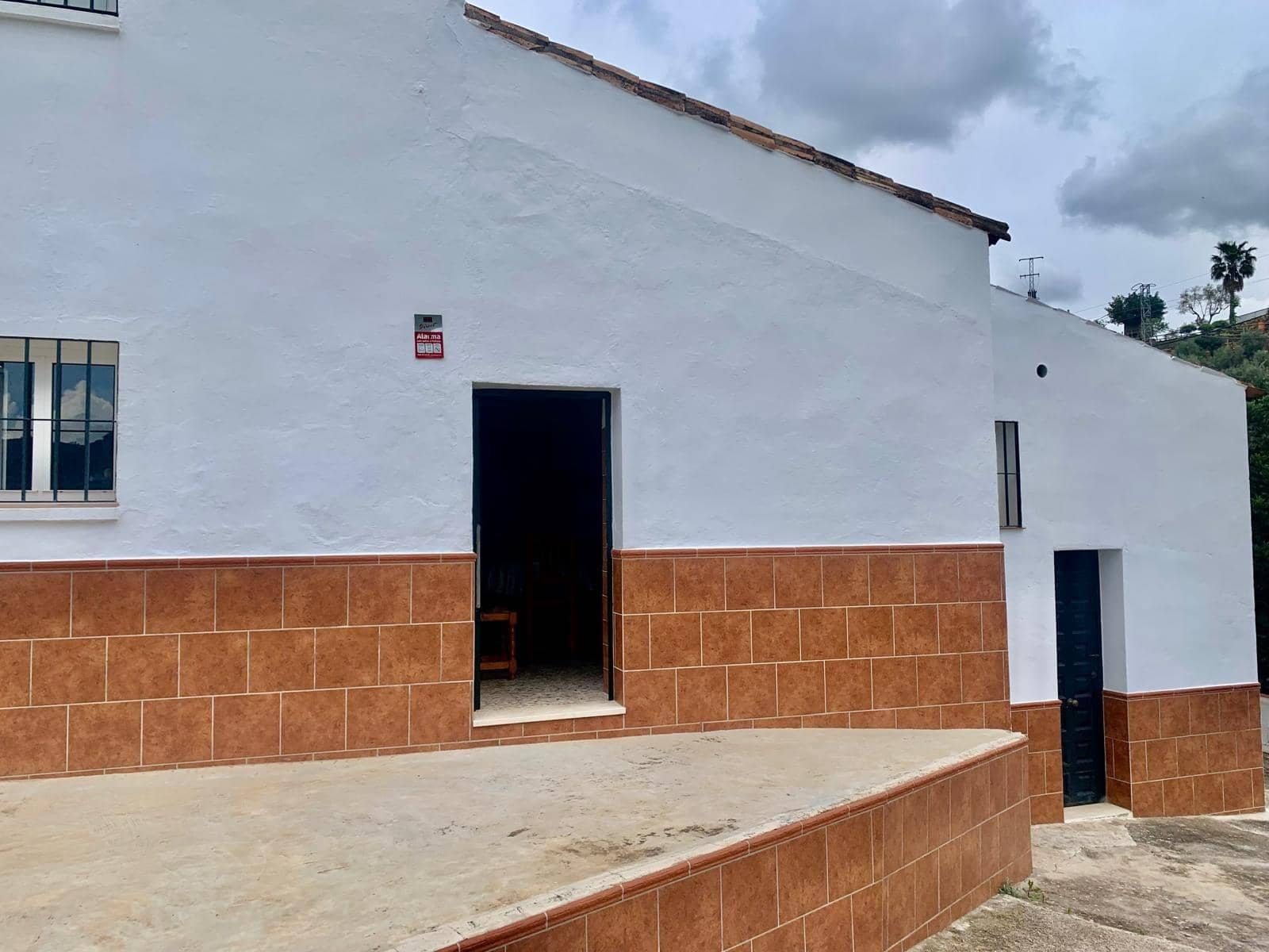 6 bedroom Finca/Country House for sale in Almogia with garage - € 320,000 (Ref: 9820593)