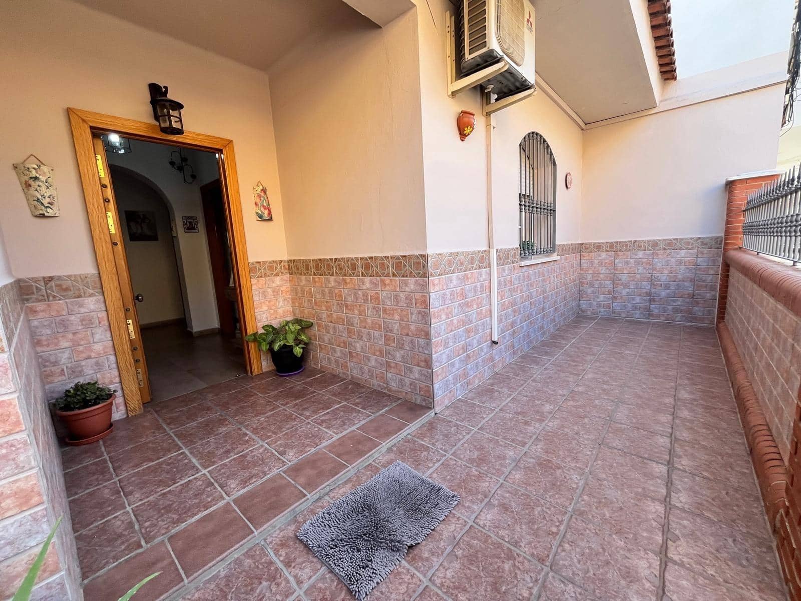 4 chambre Villa/Maison Mitoyenne à vendre à Malaga ville - 600 000 € (Ref: 9831604)