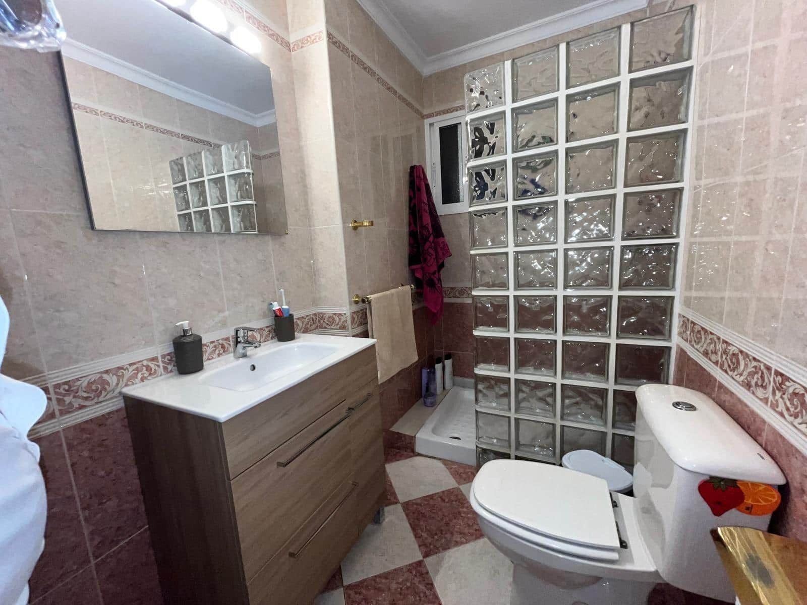 4 chambre Villa/Maison Mitoyenne à vendre à Malaga ville - 600 000 € (Ref: 9831604)