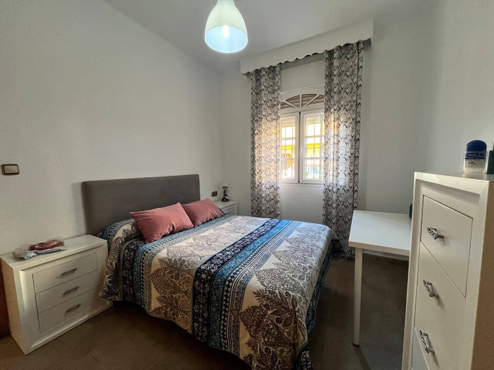 4 chambre Villa/Maison Mitoyenne à vendre à Malaga ville - 600 000 € (Ref: 9831604)