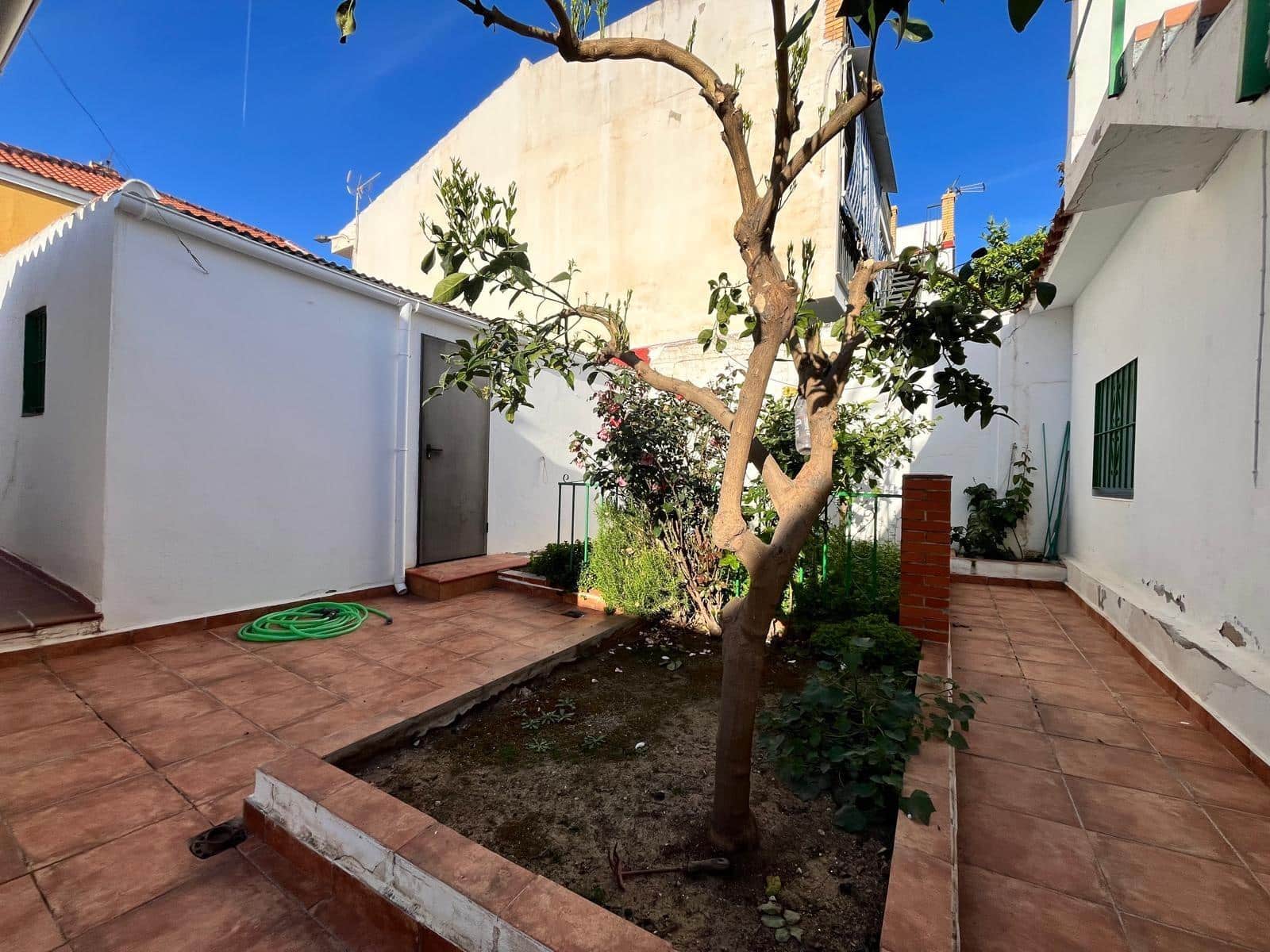 4 chambre Villa/Maison Mitoyenne à vendre à Malaga ville - 600 000 € (Ref: 9831604)