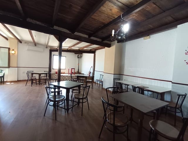 1 soverom Bedrift til leie i Canillas de Aceituno - € 700 (Ref: 9833729)