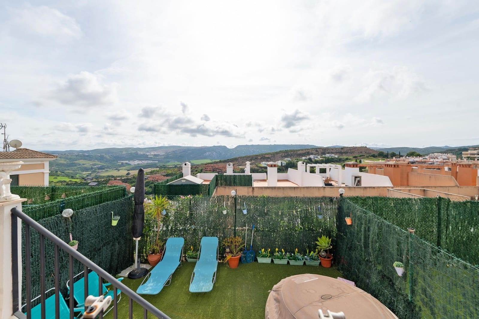 2 bedroom Flat for sale in Casares with pool garage - € 260,000 (Ref: 9836311)
