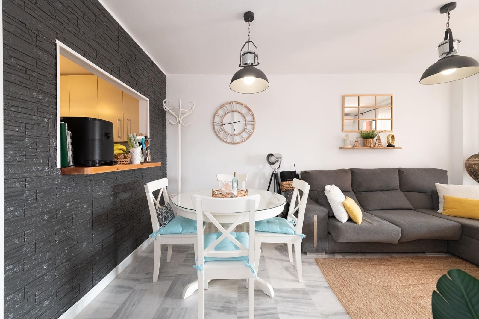 2 bedroom Flat for sale in Casares with pool garage - € 260,000 (Ref: 9836311)