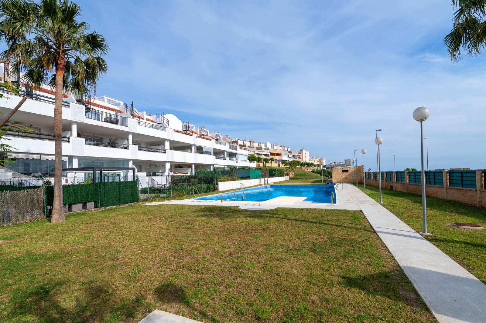 2 bedroom Flat for sale in Casares with pool garage - € 260,000 (Ref: 9836311)