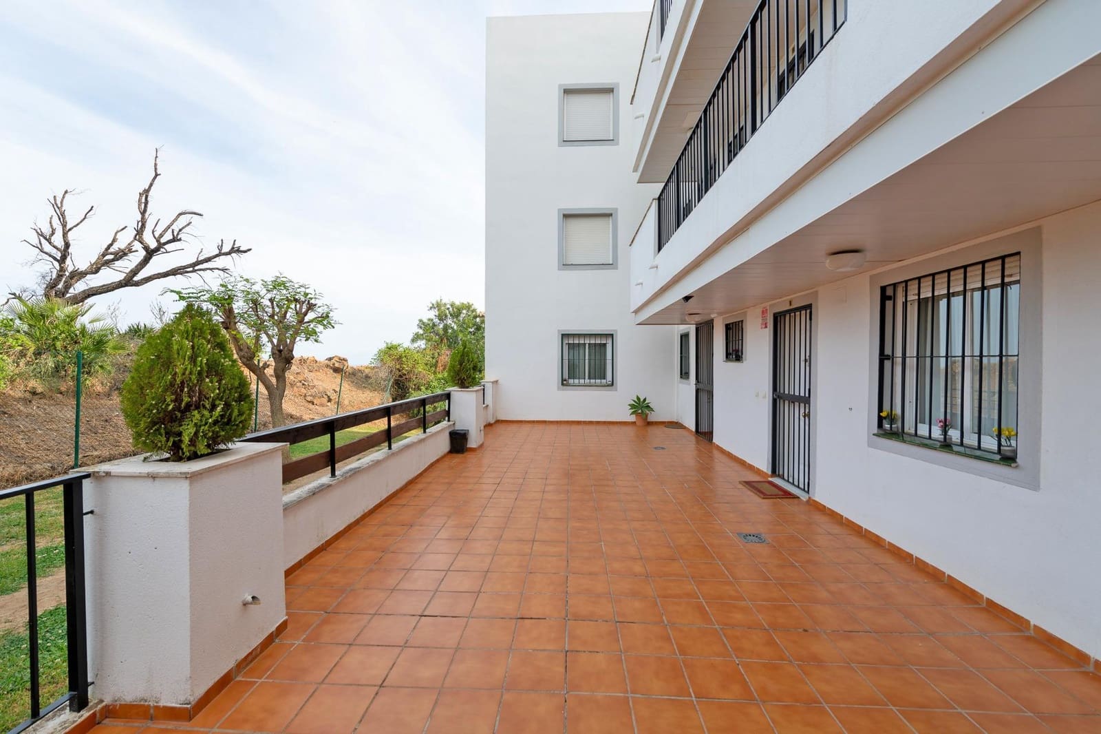 2 bedroom Flat for sale in Casares with pool garage - € 260,000 (Ref: 9836311)