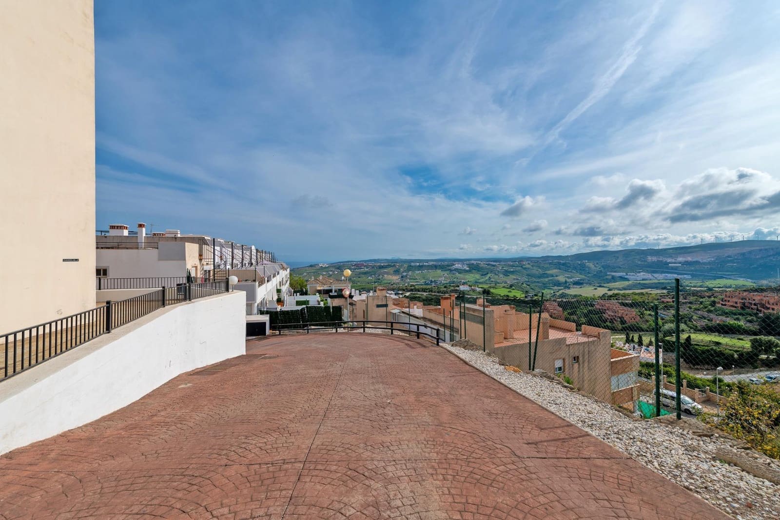 2 bedroom Flat for sale in Casares with pool garage - € 260,000 (Ref: 9836311)
