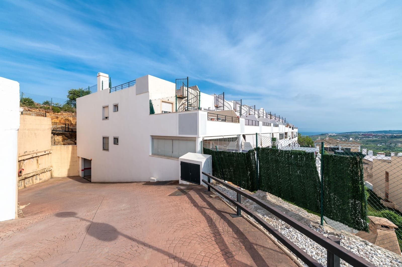 2 bedroom Flat for sale in Casares with pool garage - € 260,000 (Ref: 9836311)