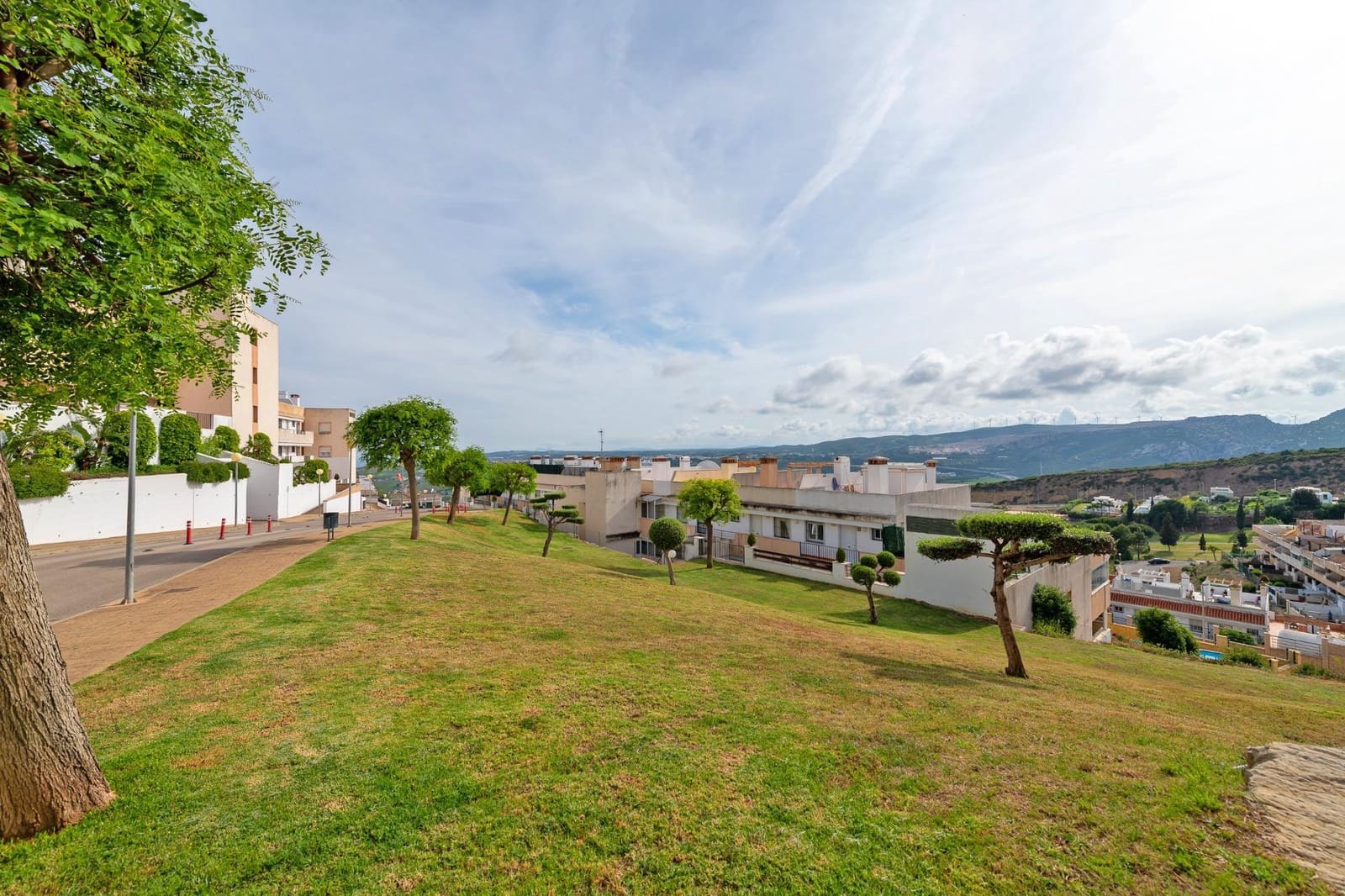 2 bedroom Flat for sale in Casares with pool garage - € 260,000 (Ref: 9836311)