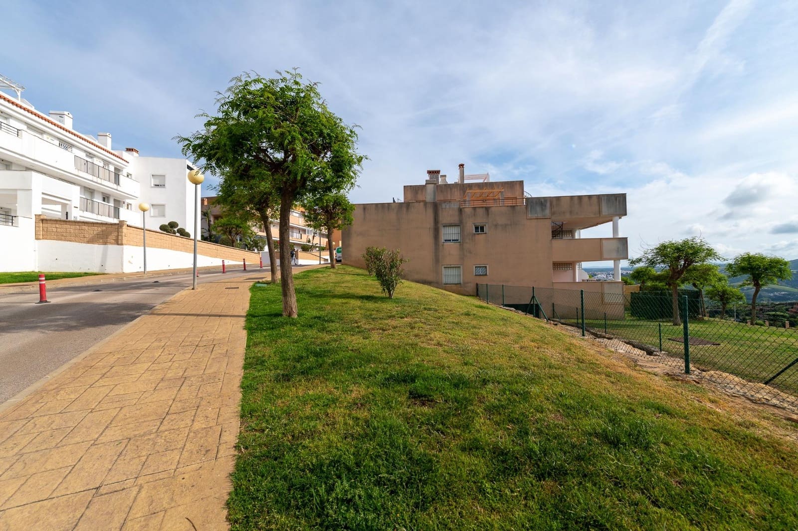 2 bedroom Flat for sale in Casares with pool garage - € 260,000 (Ref: 9836311)