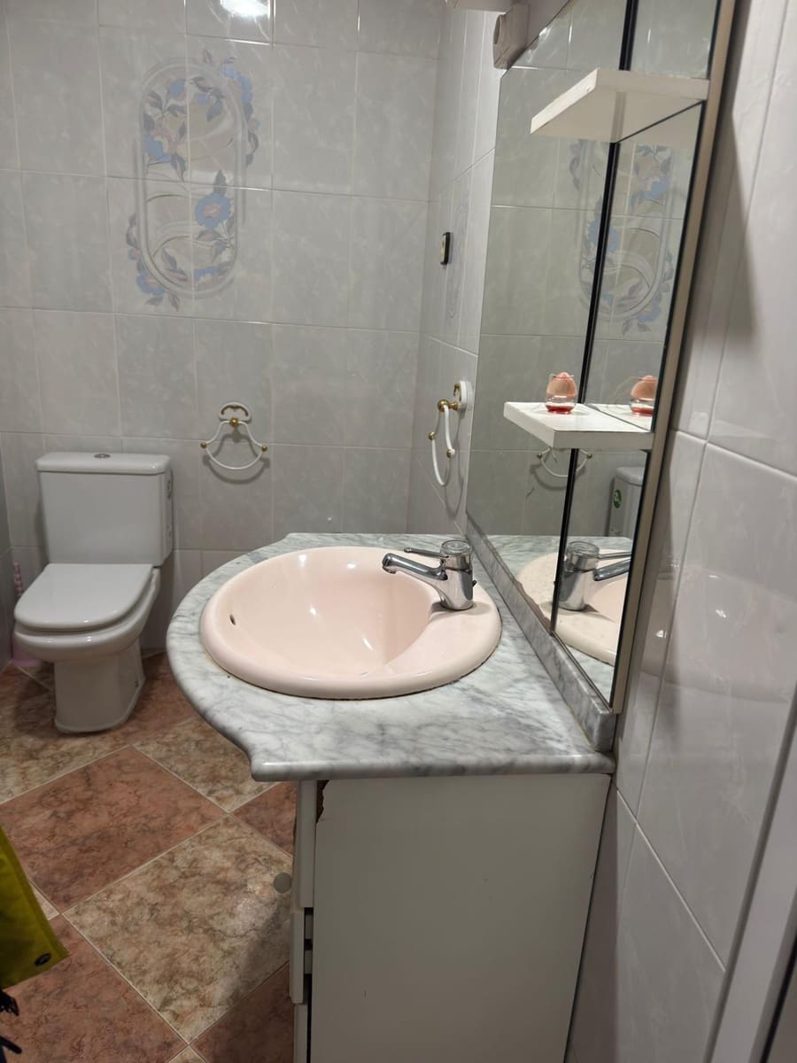 3 bedroom Flat for sale in Malaga city - € 280,000 (Ref: 9836312)
