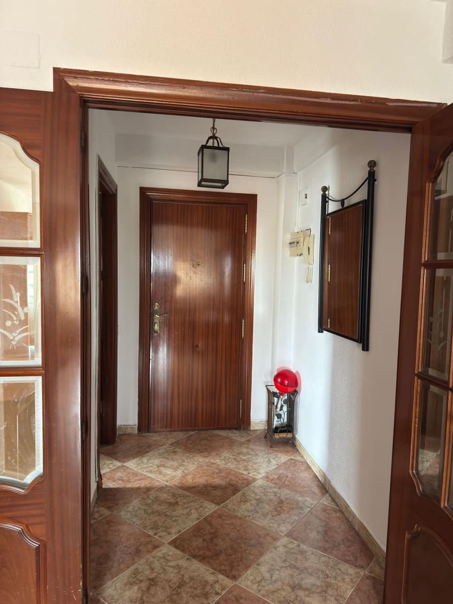 3 bedroom Flat for sale in Malaga city - € 280,000 (Ref: 9836312)