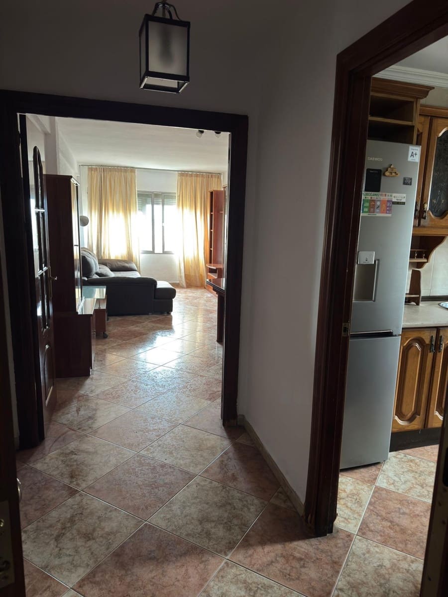 3 bedroom Flat for sale in Malaga city - € 280,000 (Ref: 9836312)