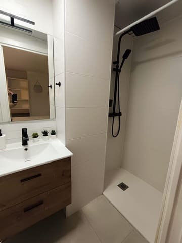 Erhverv til salg i Vélez-Málaga med swimmingpool - € 163.900 (Ref: 9855545)