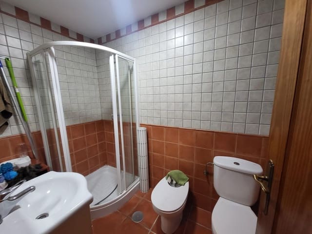 4 Zimmer Wohnung zu verkaufen in Málaga Stadt - 360.000 € (Ref: 9873596)