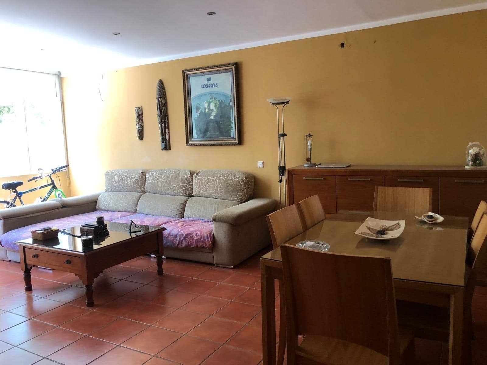 4 bedroom Flat for sale in Malaga city - € 370,000 (Ref: 9873596)