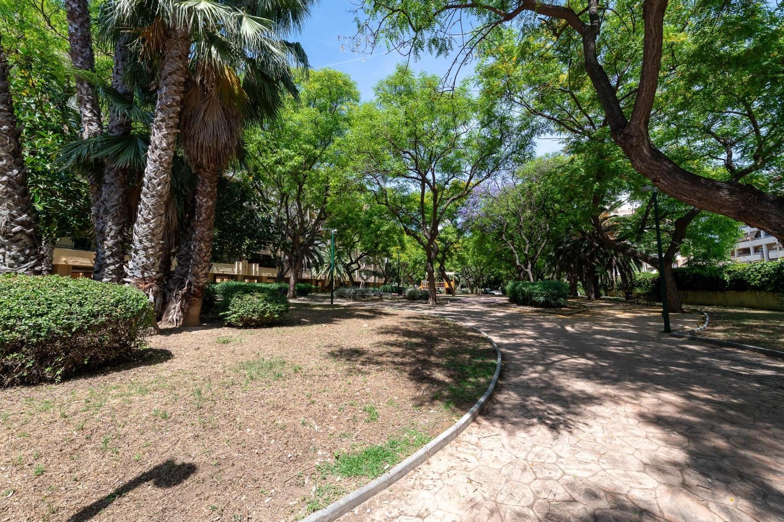 2 slaapkamer Appartement te koop in Malaga stad met garage - € 365.000 (Ref: 9873597)