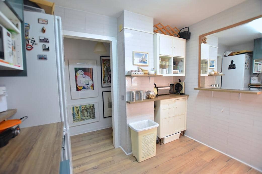 3 slaapkamer Flat te koop in Malaga stad met zwembad - € 435.000 (Ref: 9911144)