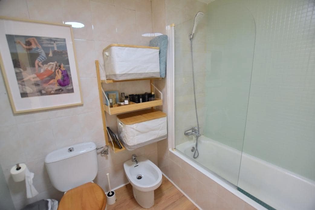 3 slaapkamer Flat te koop in Malaga stad met zwembad - € 435.000 (Ref: 9911144)
