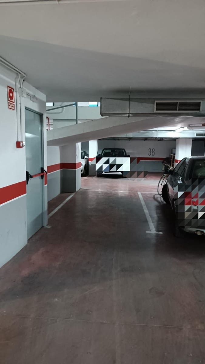 3 slaapkamer Flat te koop in Malaga stad met zwembad - € 435.000 (Ref: 9911144)