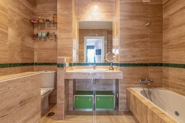 Studio til salgs i Almayate, Vélez-Málaga med garasje - € 200 000 (Ref: 9947985)