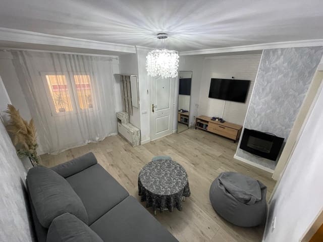 2 chambre Villa/Maison Mitoyenne à vendre à Granja Suarez, Malaga ville - 246 000 € (Ref: 9954287)