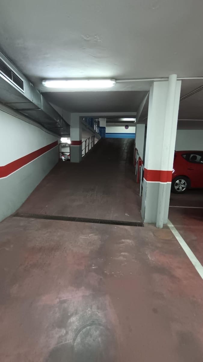 Garage til salg i Malaga by - € 20.000 (Ref: 9975508)