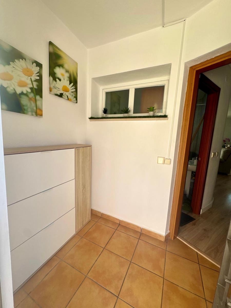 Studio att hyra i Chilches med garage - 850 € (Ref: 9983075)
